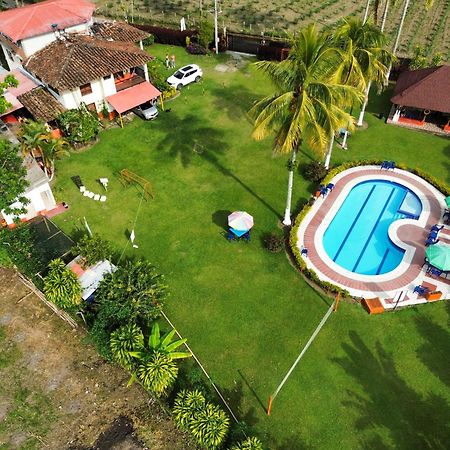 Finca Hotel Los Cocos Montenegro Luaran gambar