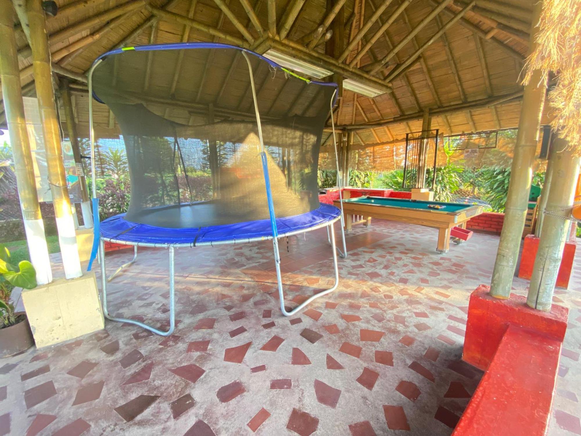Finca Hotel Los Cocos Montenegro Luaran gambar